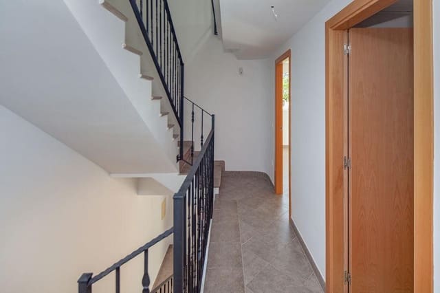 3 soverom Villa til salgs i Gilet - € 300 000 (Ref: 9506354)