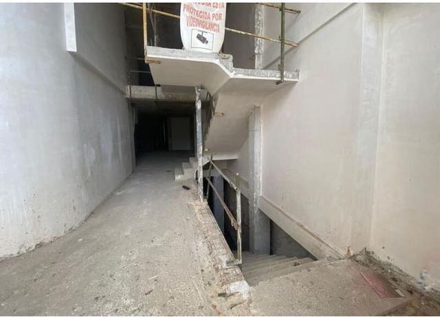 2 makuuhuone Yritys myytävänä paikassa Gandia - 144 000 € (Ref: 9511328)