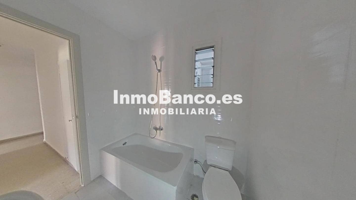 4 makuuhuone Asunto myytävänä paikassa Valencia kaupunki - 198 000 € (Ref: 9523074)