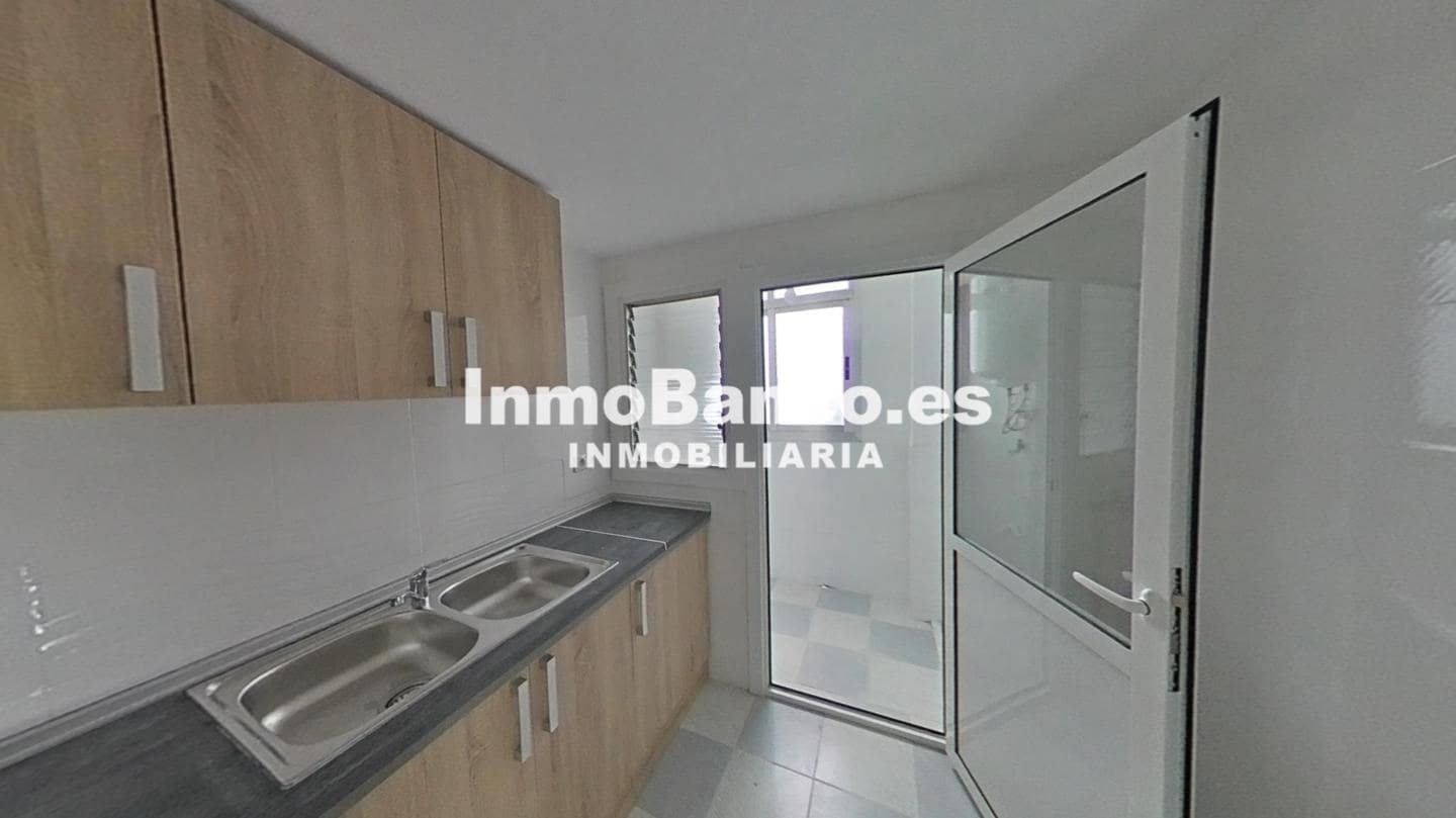 4 makuuhuone Asunto myytävänä paikassa Valencia kaupunki - 198 000 € (Ref: 9523074)