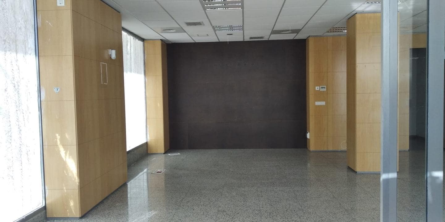 2 slaapkamer Bedrijf te koop in Carlet - € 53.000 (Ref: 9523668)