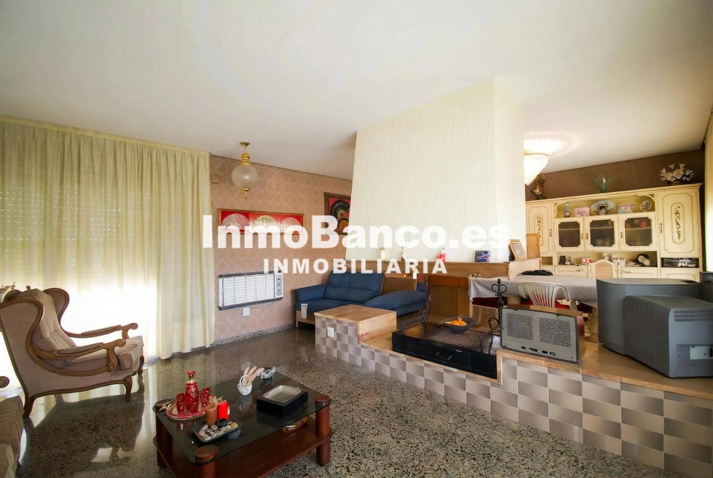 4 bedroom Villa for sale in Torrent with pool garage - € 475,000 (Ref: 9525510)