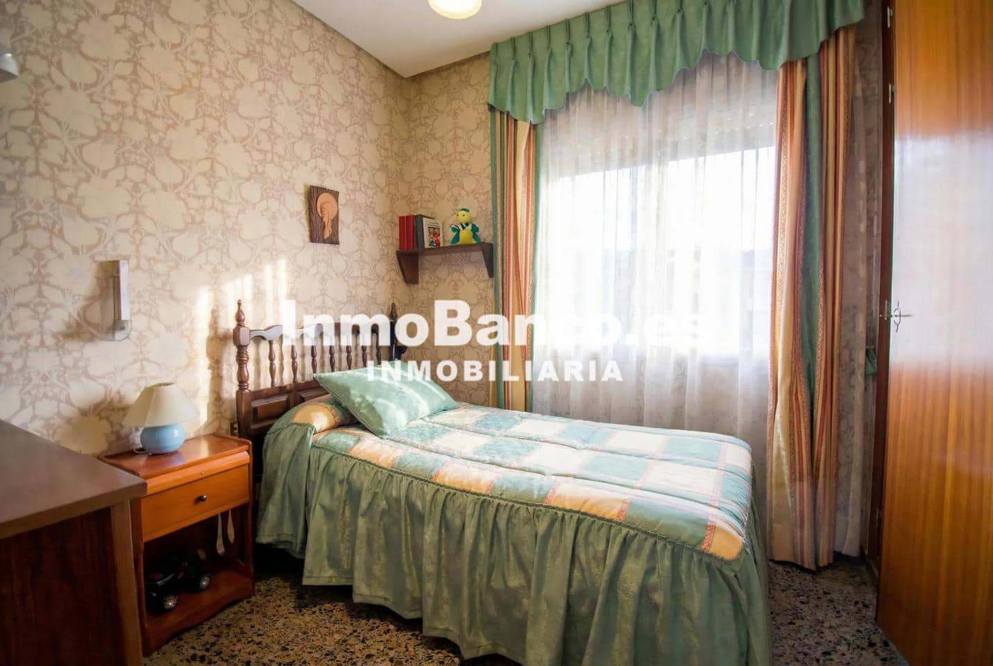 4 bedroom Villa for sale in Torrent with pool garage - € 475,000 (Ref: 9525510)