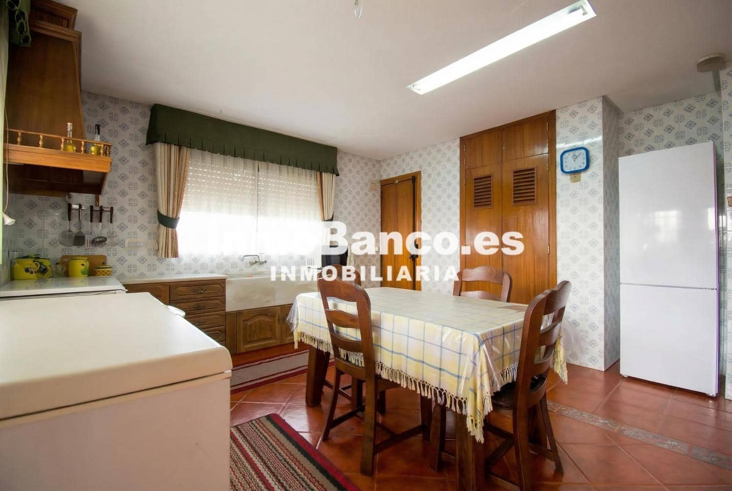 4 bedroom Villa for sale in Torrent with pool garage - € 475,000 (Ref: 9525510)