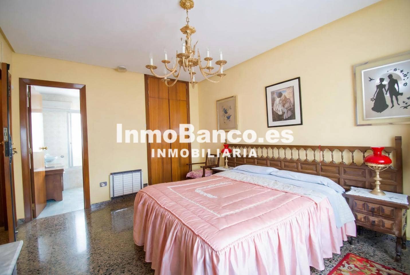 4 bedroom Villa for sale in Torrent with pool garage - € 475,000 (Ref: 9525510)