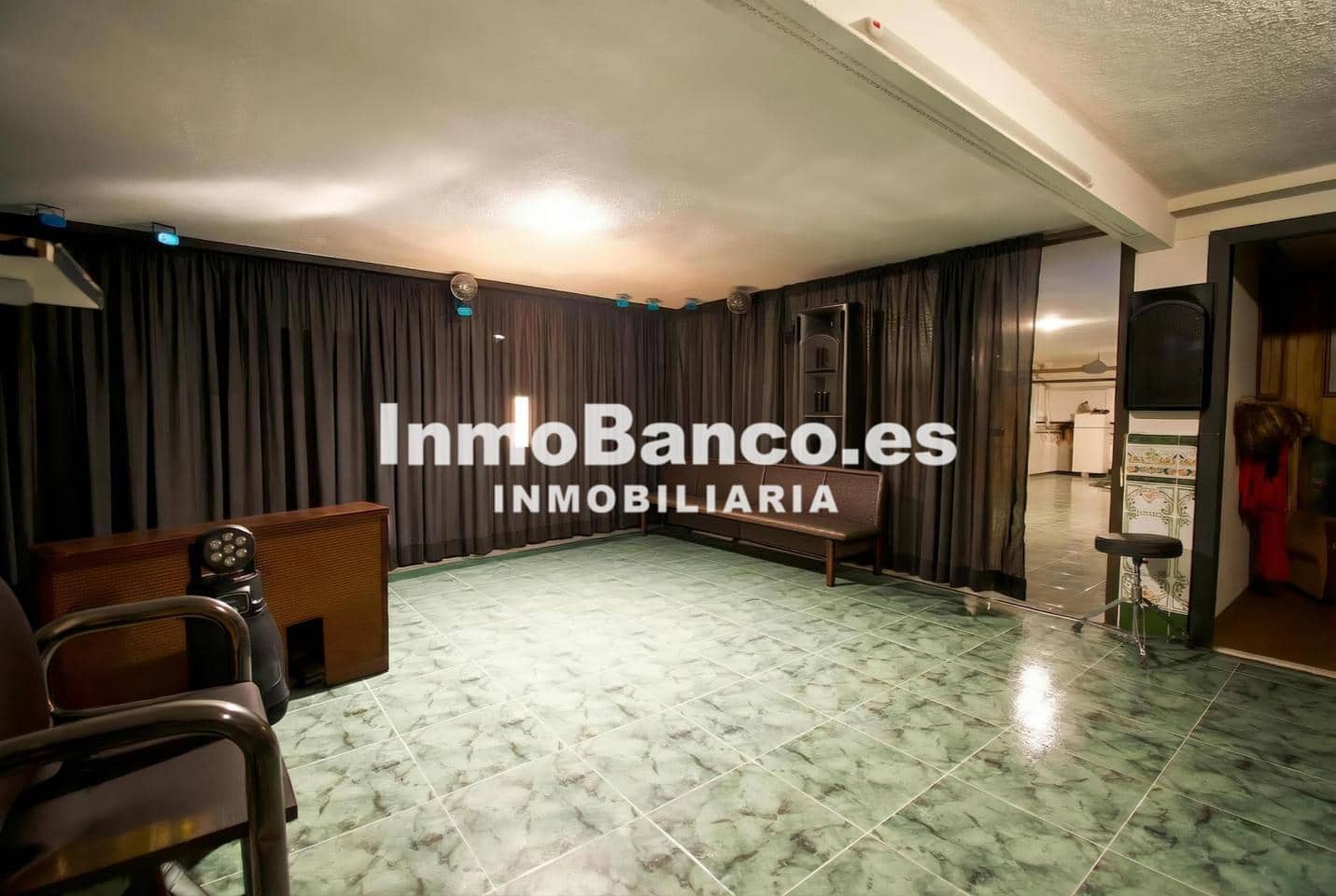 4 bedroom Villa for sale in Torrent with pool garage - € 475,000 (Ref: 9525510)