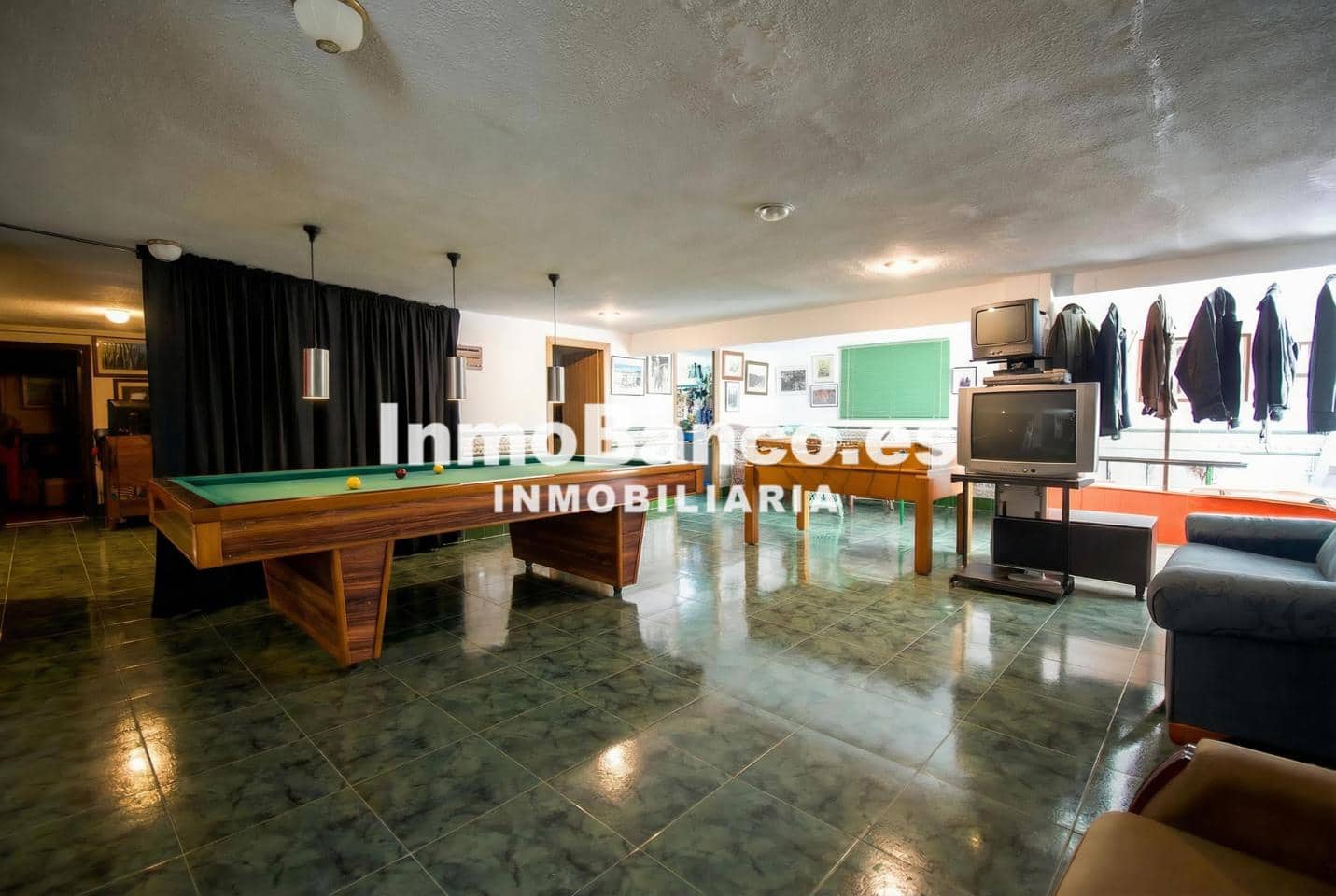 4 bedroom Villa for sale in Torrent with pool garage - € 475,000 (Ref: 9525510)