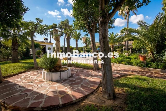 4 bedroom Villa for sale in Torrent with pool garage - € 475,000 (Ref: 9525510)