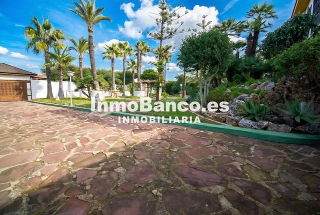 4 bedroom Villa for sale in Torrent with pool garage - € 475,000 (Ref: 9525510)