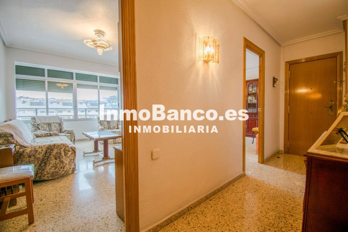 4 makuuhuone Asunto vuokrattavana paikassa Valencia kaupunki mukana 
autotalli - 1 900 € (Ref: 9525709)