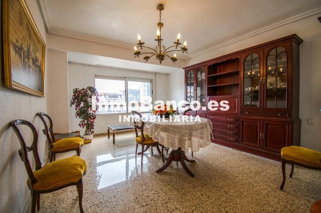 4 makuuhuone Asunto vuokrattavana paikassa Penya-Roja, Valencia kaupunki mukana 
autotalli - 1 900 € (Ref: 9525709)