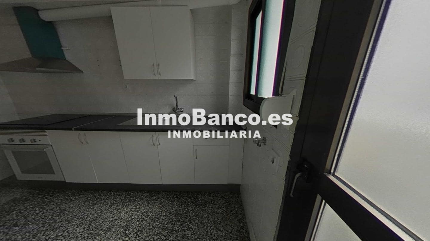 4 makuuhuone Asunto myytävänä paikassa Valencia kaupunki - 204 500 € (Ref: 9525812)