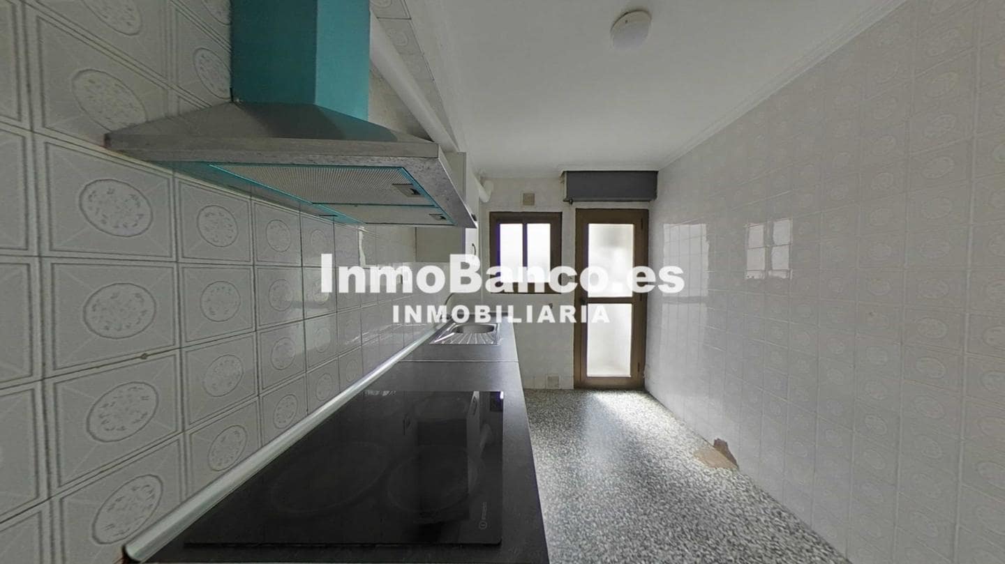 4 makuuhuone Asunto myytävänä paikassa Valencia kaupunki - 204 500 € (Ref: 9525812)