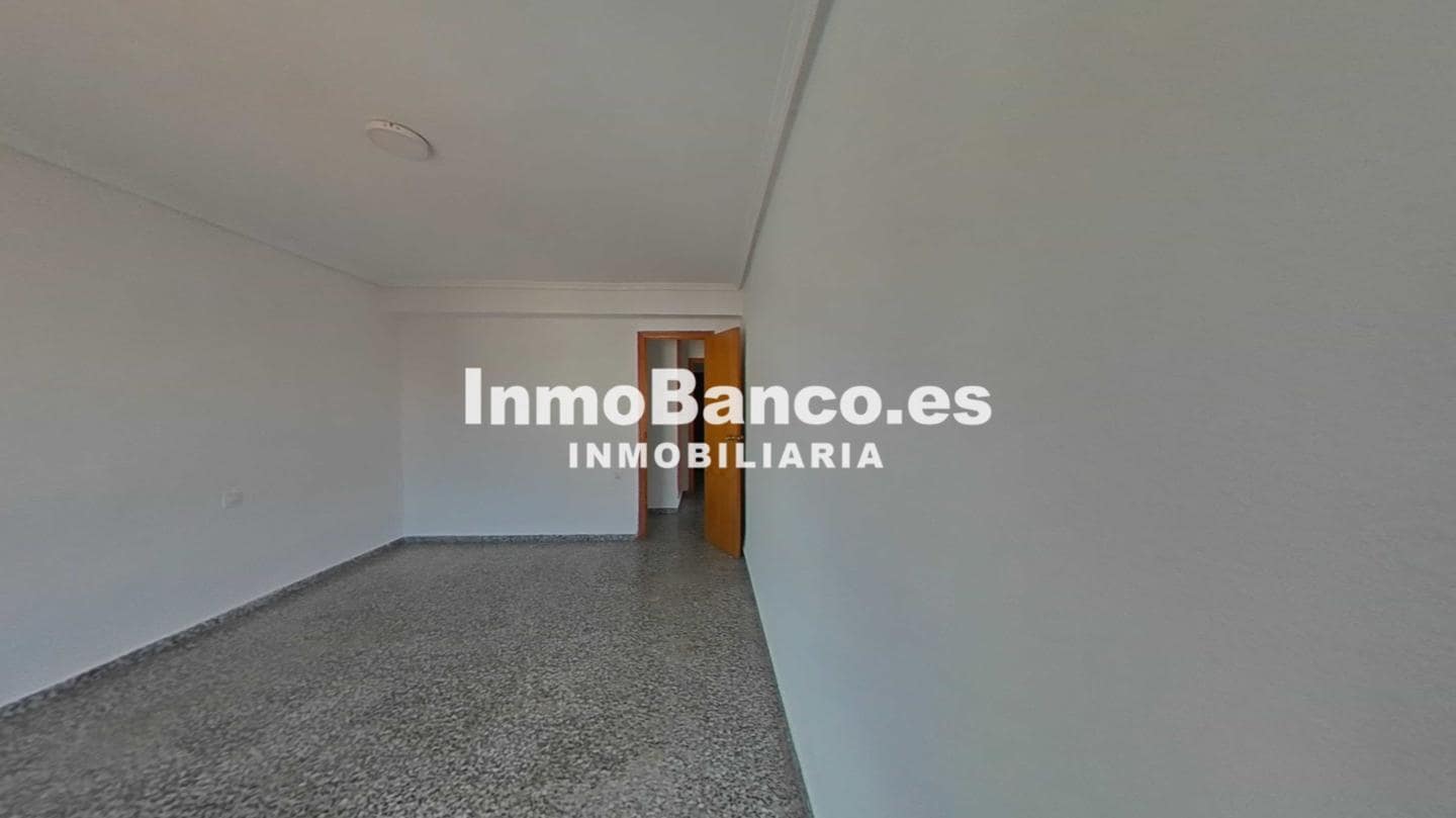 4 makuuhuone Asunto myytävänä paikassa Valencia kaupunki - 204 500 € (Ref: 9525812)