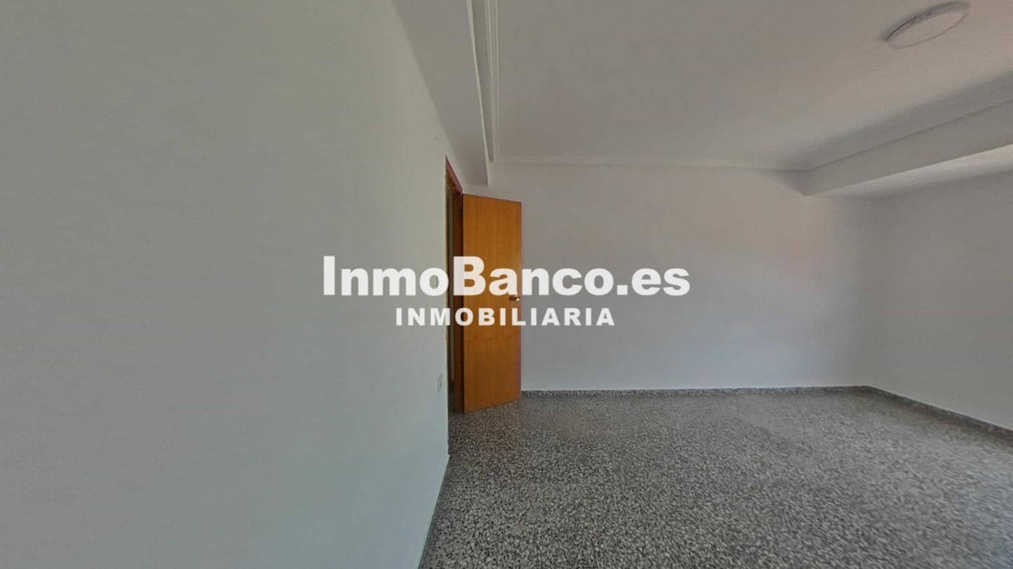 4 makuuhuone Asunto myytävänä paikassa Valencia kaupunki - 204 500 € (Ref: 9525812)