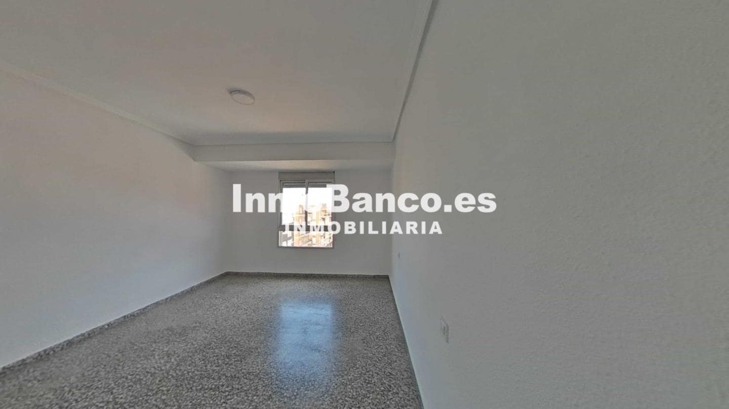 4 makuuhuone Asunto myytävänä paikassa Valencia kaupunki - 204 500 € (Ref: 9525812)