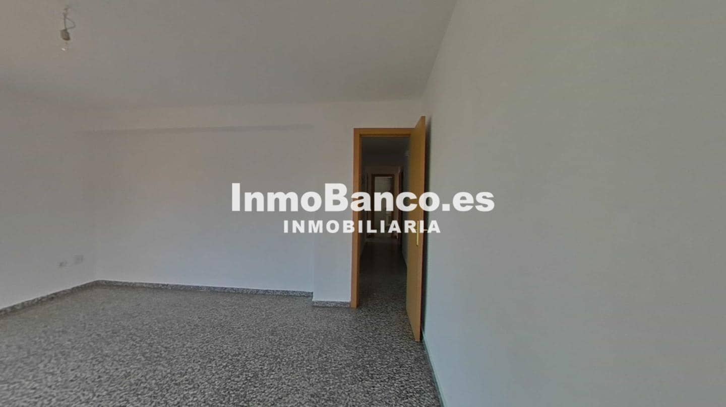 4 makuuhuone Asunto myytävänä paikassa Valencia kaupunki - 204 500 € (Ref: 9525812)