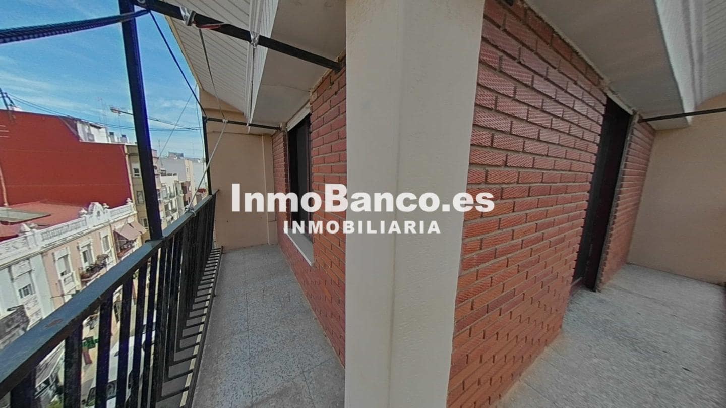 4 makuuhuone Asunto myytävänä paikassa Valencia kaupunki - 204 500 € (Ref: 9525812)