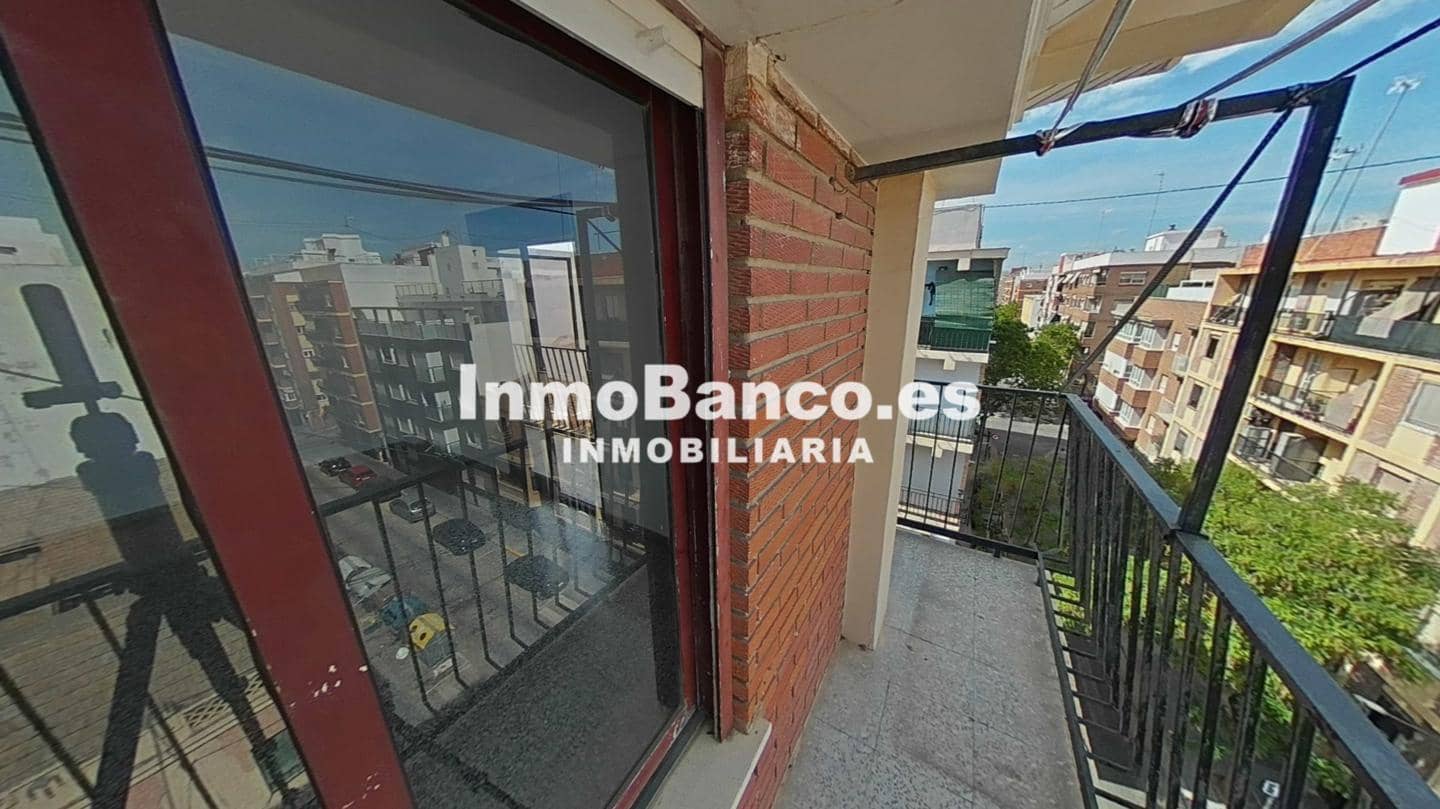 4 makuuhuone Asunto myytävänä paikassa Valencia kaupunki - 204 500 € (Ref: 9525812)