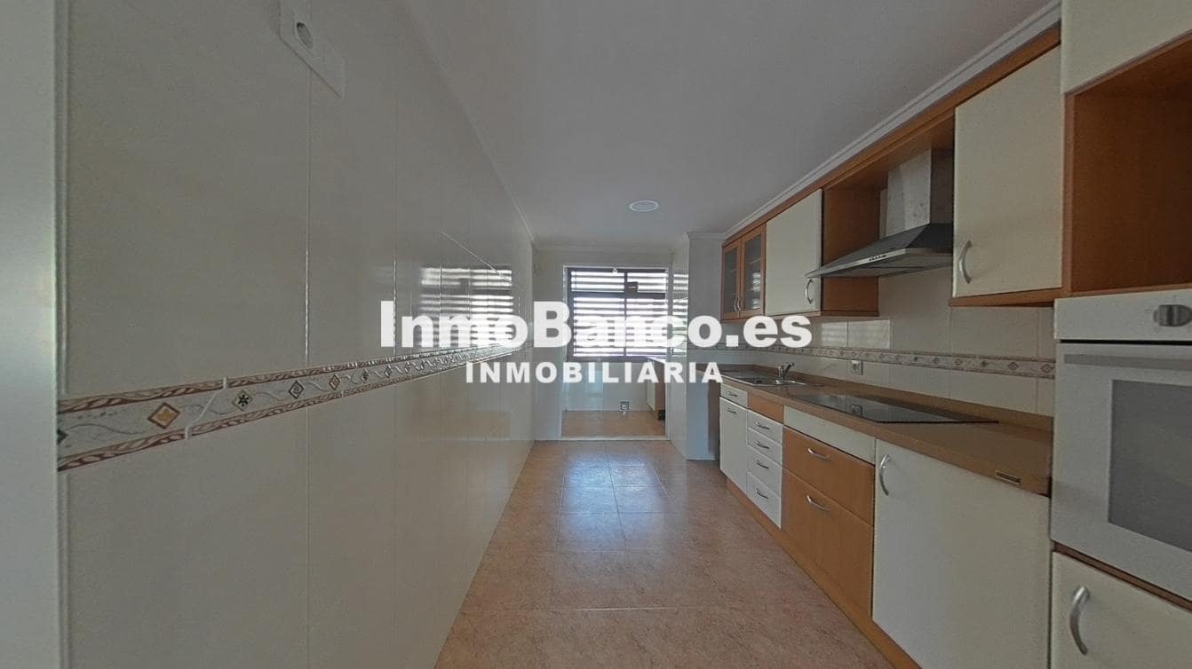 3 bedroom Flat for sale in Valencia city - € 385,000 (Ref: 9528416)