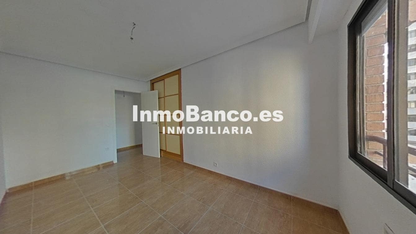 3 bedroom Flat for sale in Valencia city - € 385,000 (Ref: 9528416)
