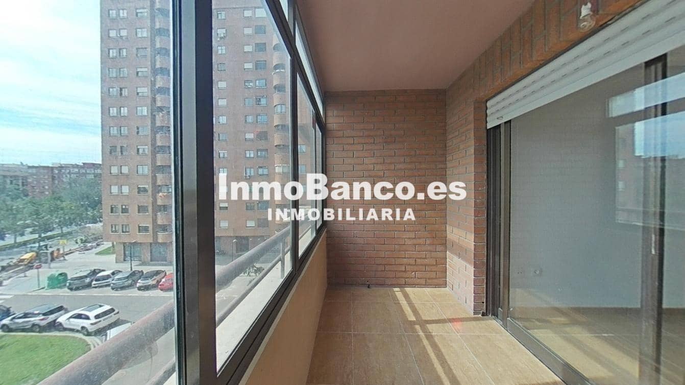 3 bedroom Flat for sale in Valencia city - € 385,000 (Ref: 9528416)