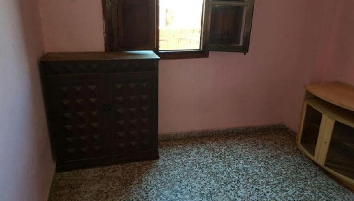 3 bedroom Flat for sale in Carcaixent - € 60,000 (Ref: 9528958)