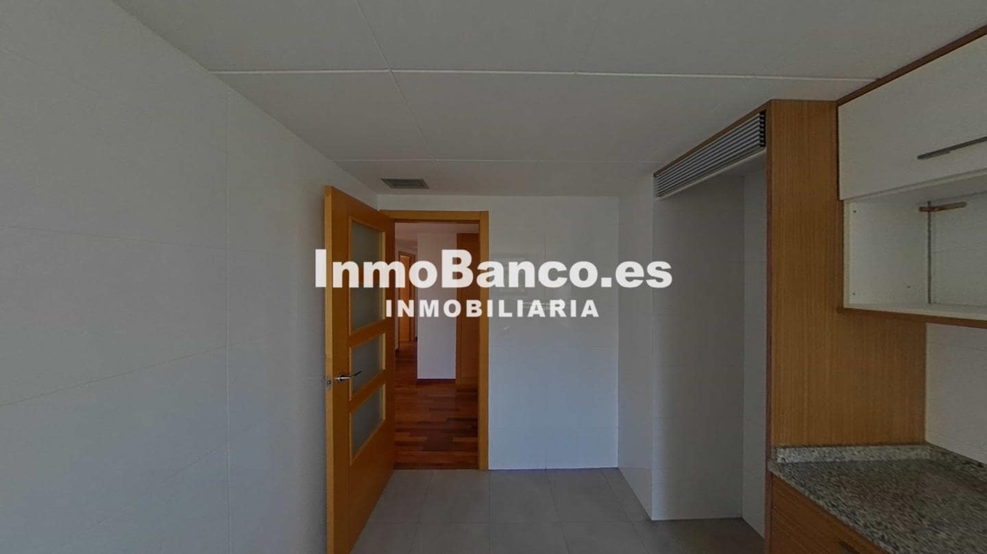 3 soveværelse Lejlighed til salg i Valencia by med swimmingpool - € 338.500 (Ref: 9528959)