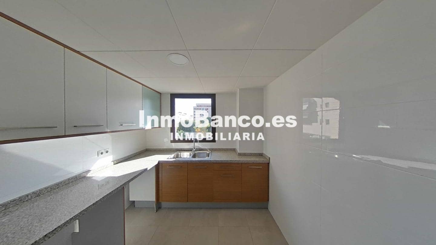 3 soveværelse Lejlighed til salg i Valencia by med swimmingpool - € 338.500 (Ref: 9528959)