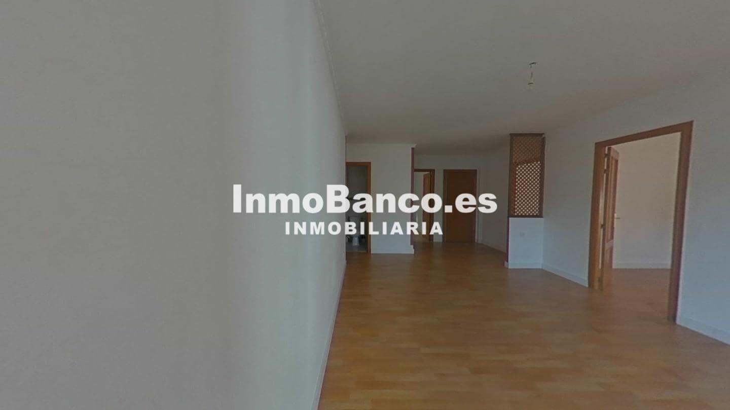 4 sovrum Lägenhet till salu i Valencia stad - 180 500 € (Ref: 9529092)