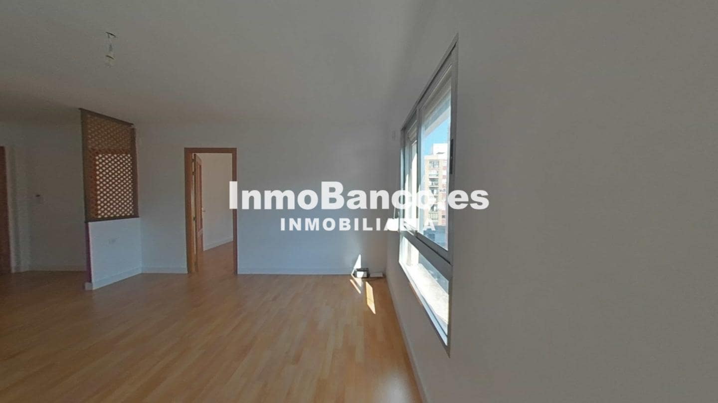 4 sovrum Lägenhet till salu i Valencia stad - 180 500 € (Ref: 9529092)