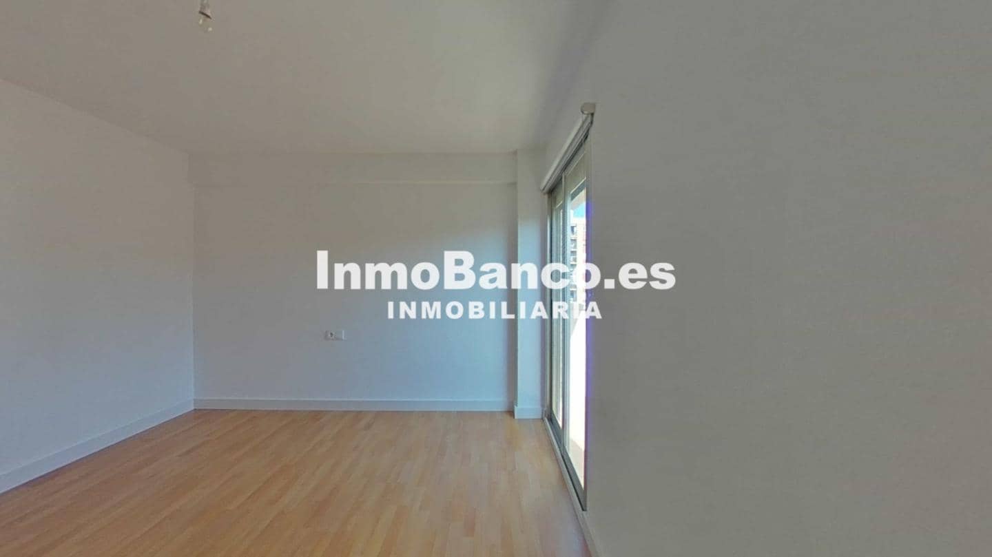 4 sovrum Lägenhet till salu i Valencia stad - 180 500 € (Ref: 9529092)