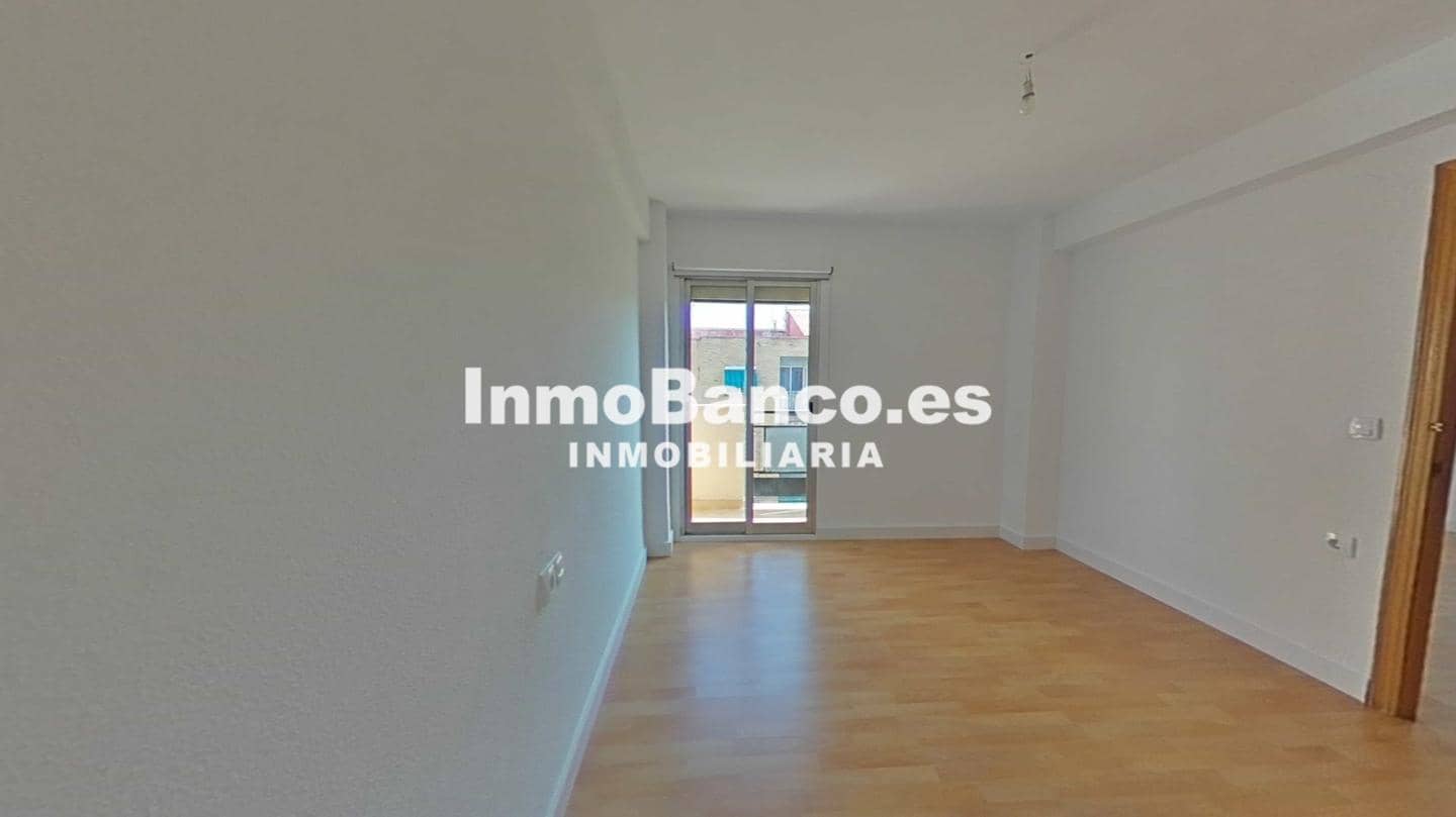4 sovrum Lägenhet till salu i Valencia stad - 180 500 € (Ref: 9529092)