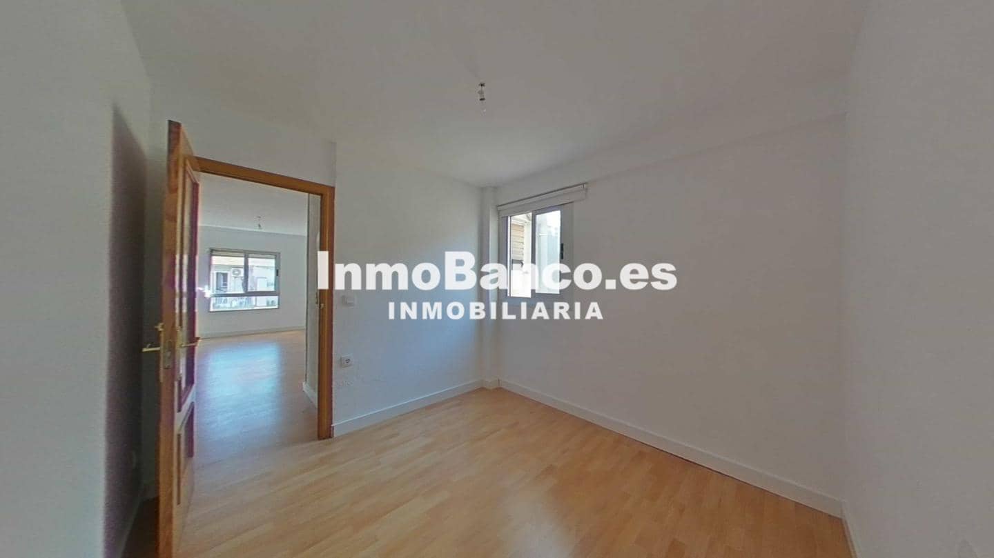 4 sovrum Lägenhet till salu i Valencia stad - 180 500 € (Ref: 9529092)