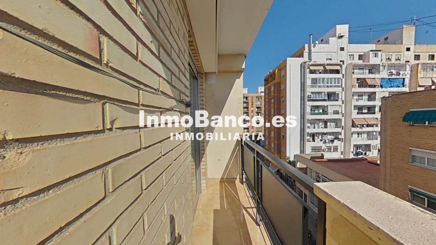 4 sovrum Lägenhet till salu i Valencia stad - 180 500 € (Ref: 9529092)
