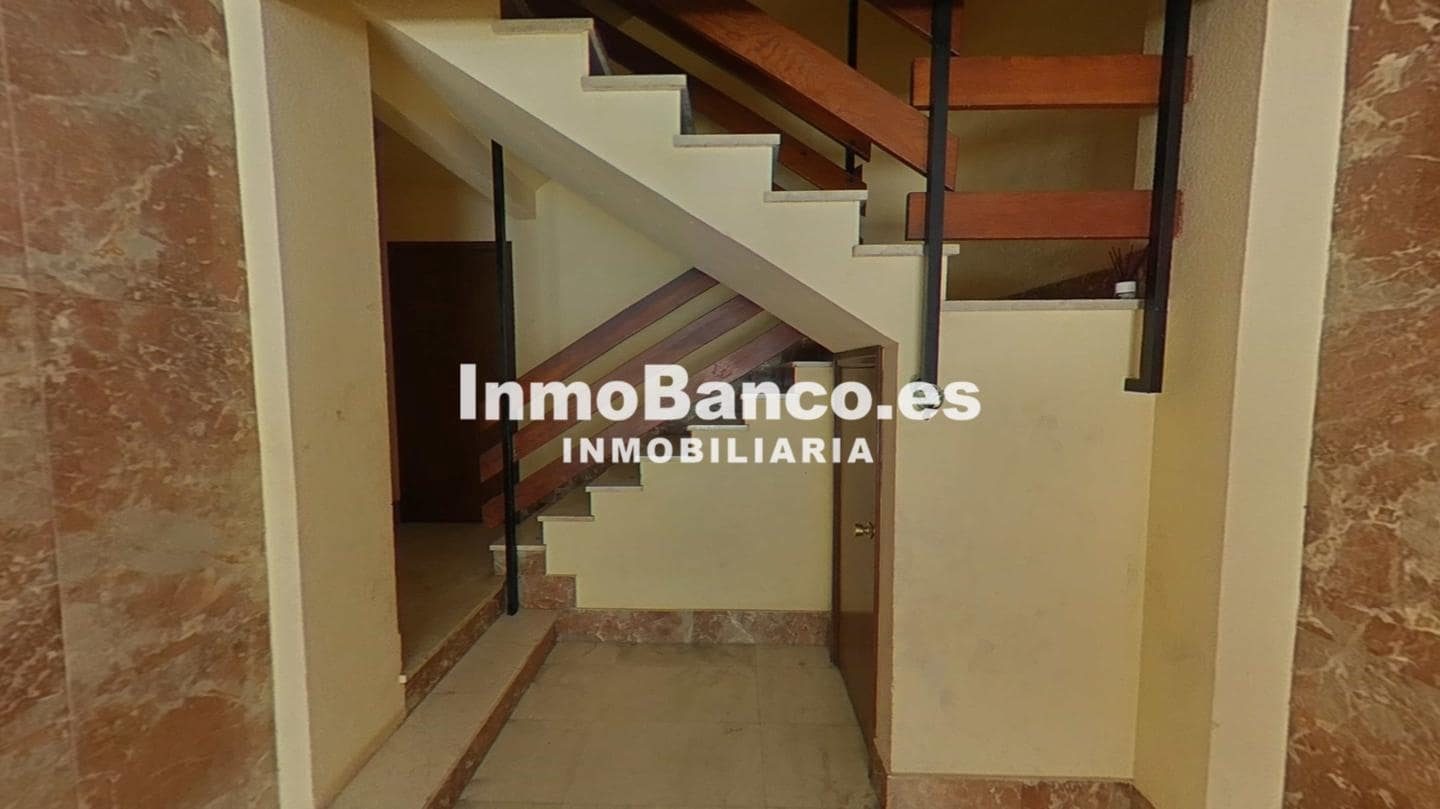 4 sovrum Lägenhet till salu i Valencia stad - 180 500 € (Ref: 9529092)