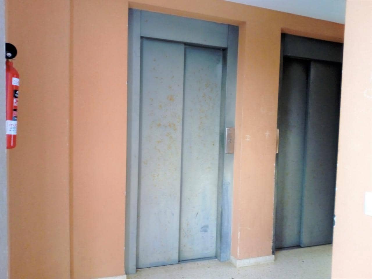 2 sovrum Lägenhet till salu i Gandia med garage - 66 700 € (Ref: 9529095)