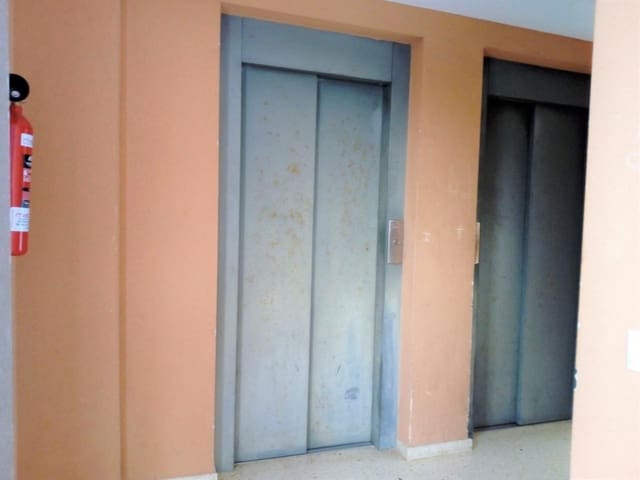 2 sovrum Lägenhet till salu i Gandia med garage - 66 700 € (Ref: 9529095)