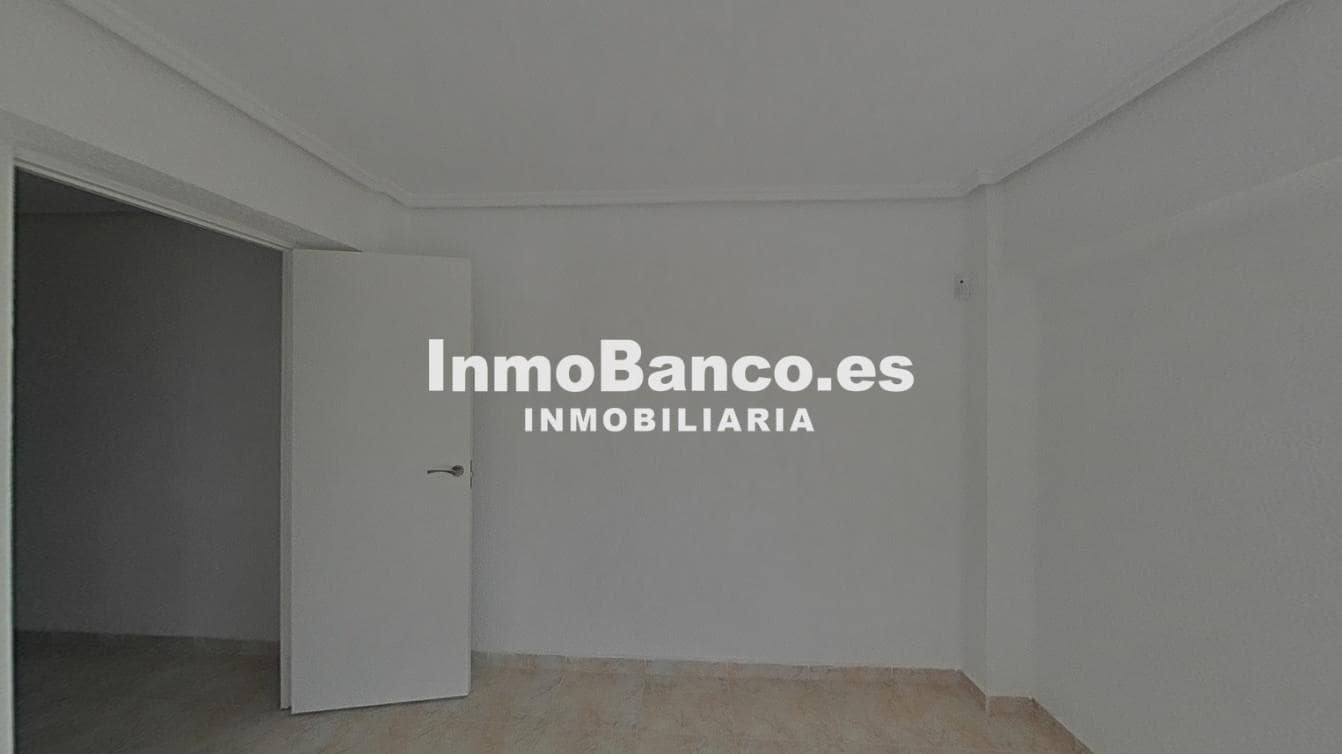 Piso de 2 habitaciones en València ciudad en venta - 143.500 € (Ref: 9532533)