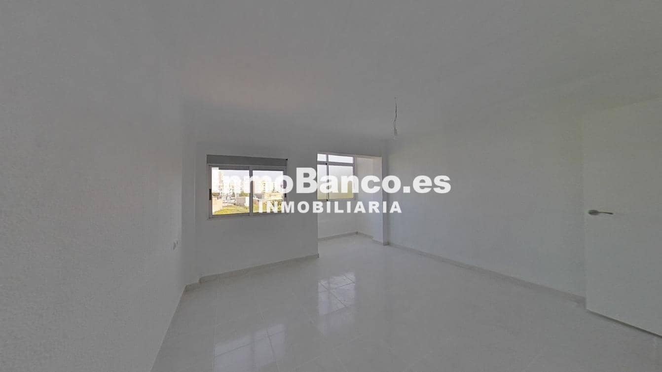 Piso de 2 habitaciones en València ciudad en venta - 143.500 € (Ref: 9532533)