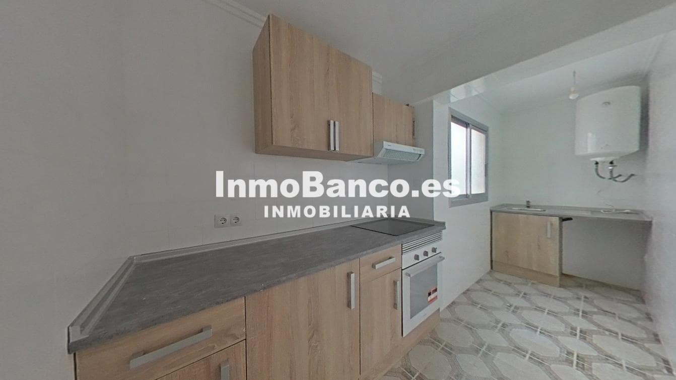 Piso de 2 habitaciones en València ciudad en venta - 143.500 € (Ref: 9532533)