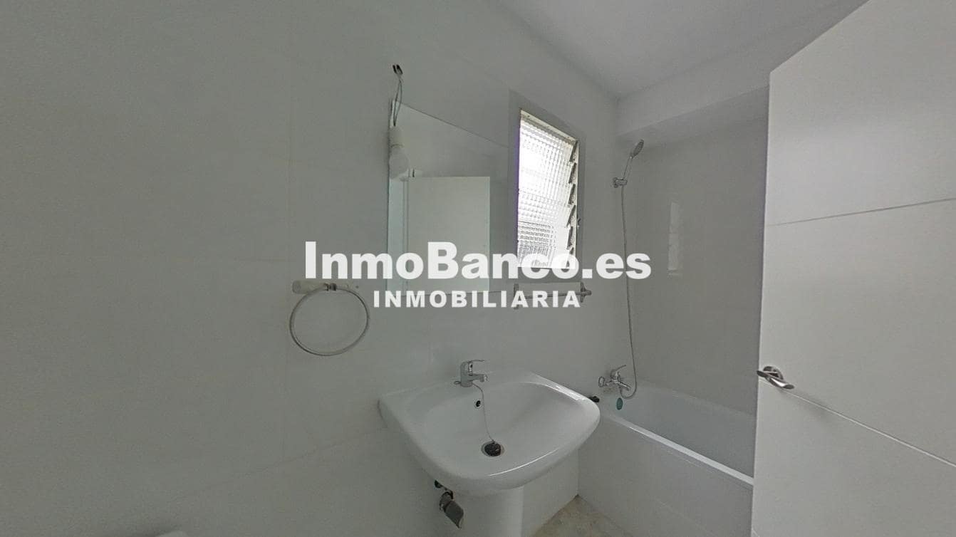 Piso de 2 habitaciones en València ciudad en venta - 143.500 € (Ref: 9532533)