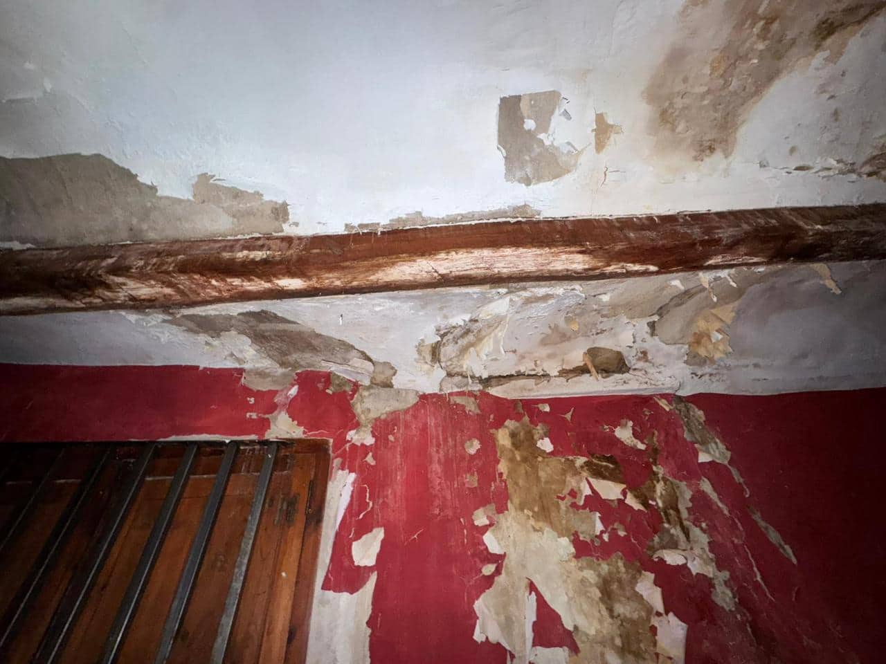 6 bedroom Villa for sale in Jerica - € 47,000 (Ref: 9532762)