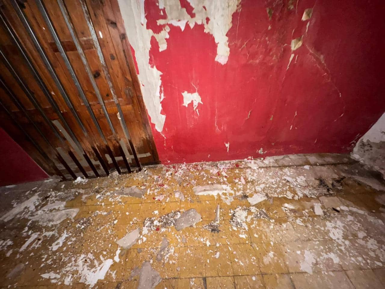 6 bedroom Villa for sale in Jerica - € 47,000 (Ref: 9532762)