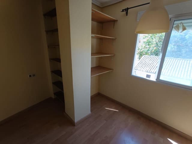 3 bedroom Flat for sale in Bétera - € 110,000 (Ref: 9532763)
