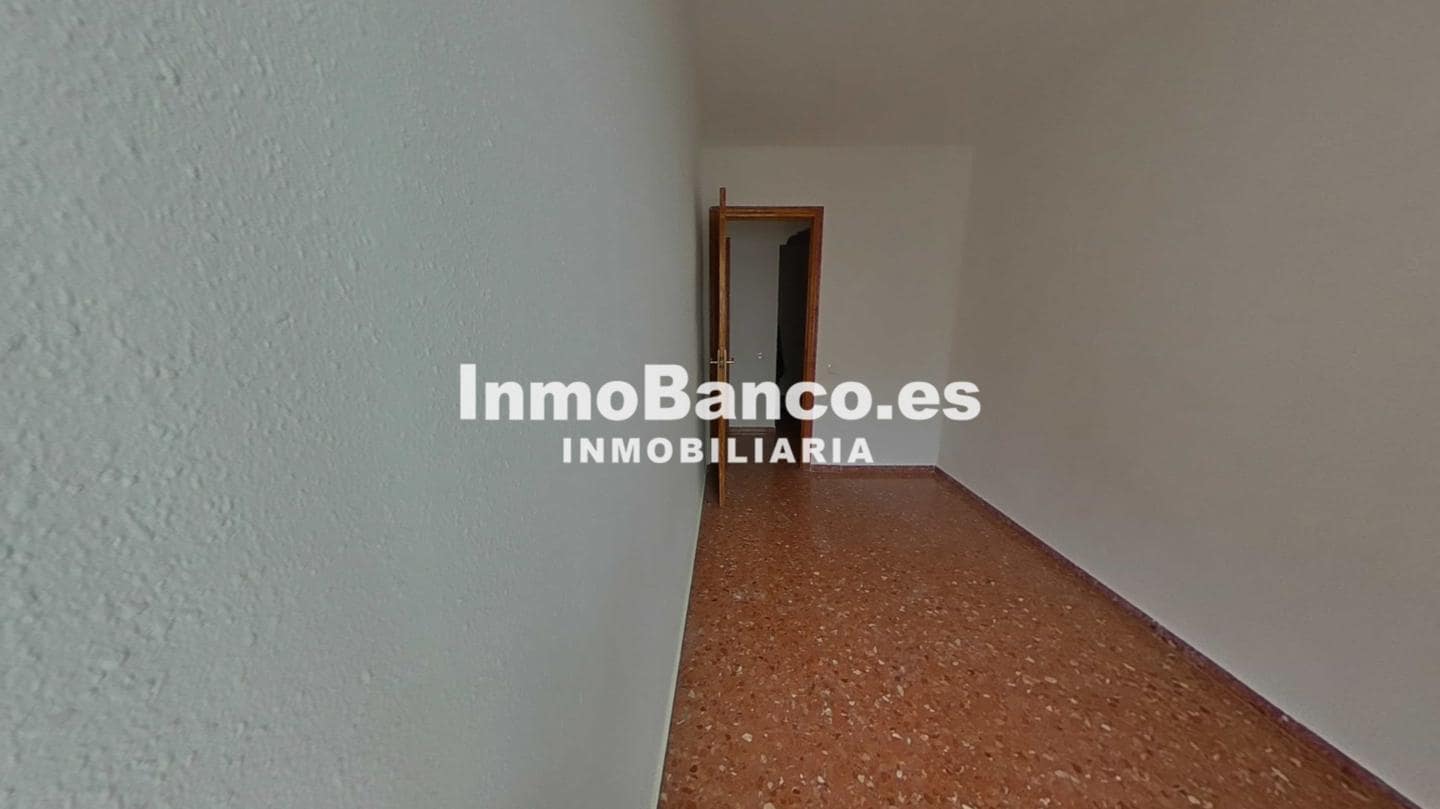 3 slaapkamer Flat te koop in Valencia stad - € 240.000 (Ref: 9532765)