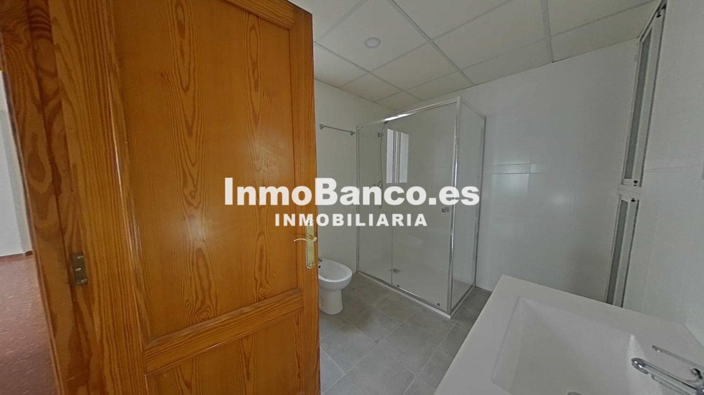 3 slaapkamer Flat te koop in Valencia stad - € 240.000 (Ref: 9532765)