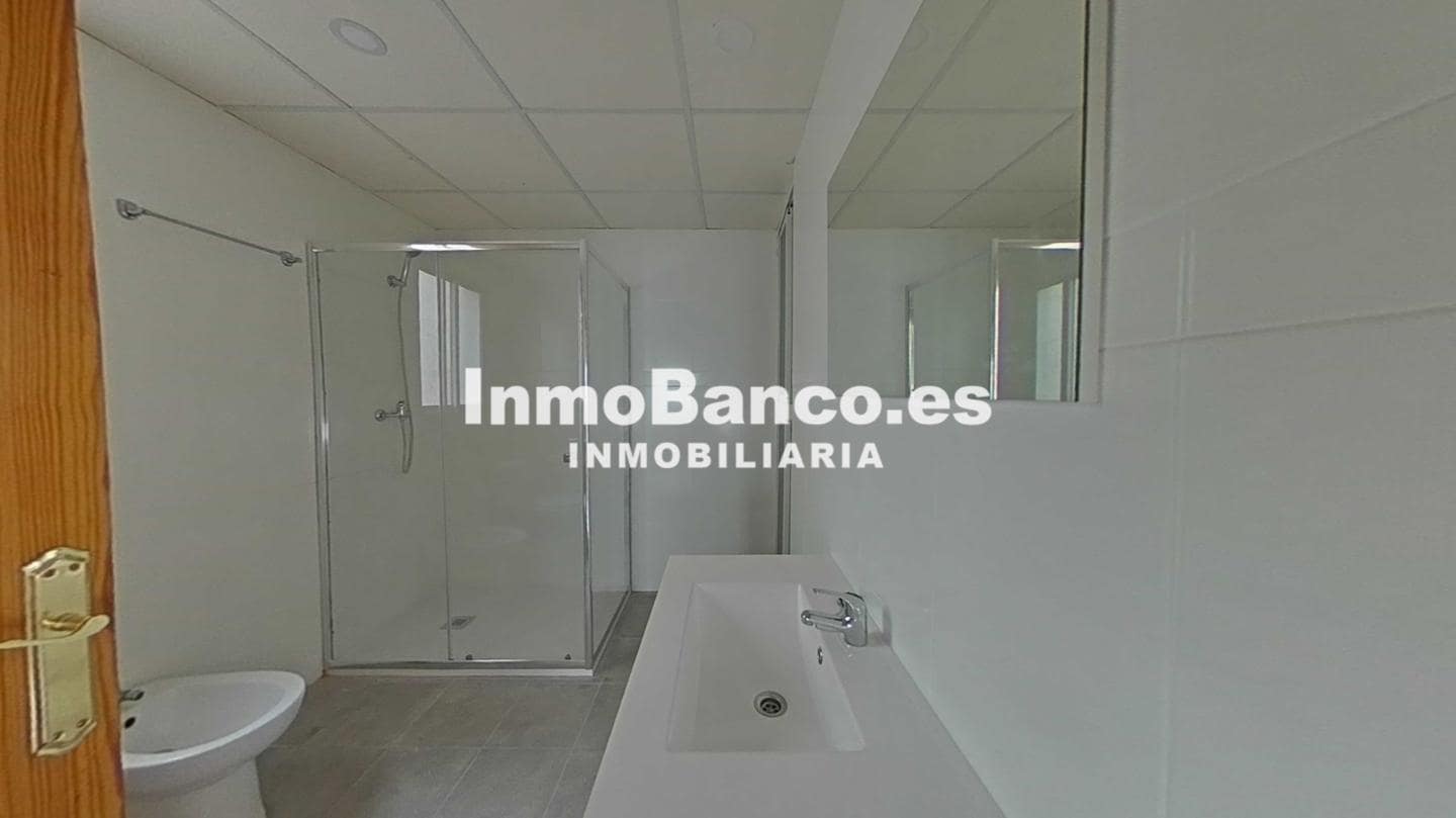 3 slaapkamer Flat te koop in Valencia stad - € 240.000 (Ref: 9532765)