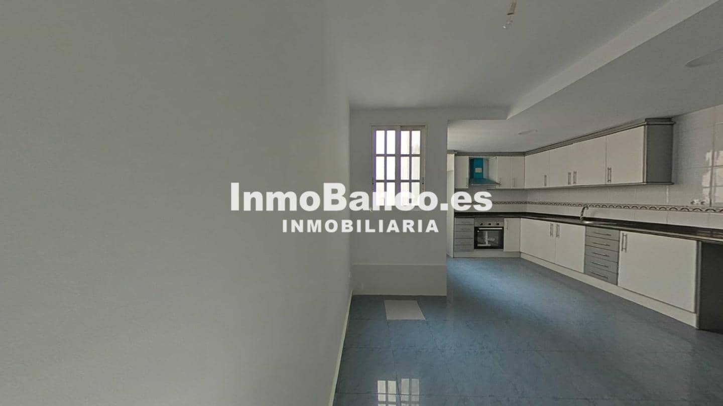3 slaapkamer Flat te koop in Valencia stad - € 240.000 (Ref: 9532765)