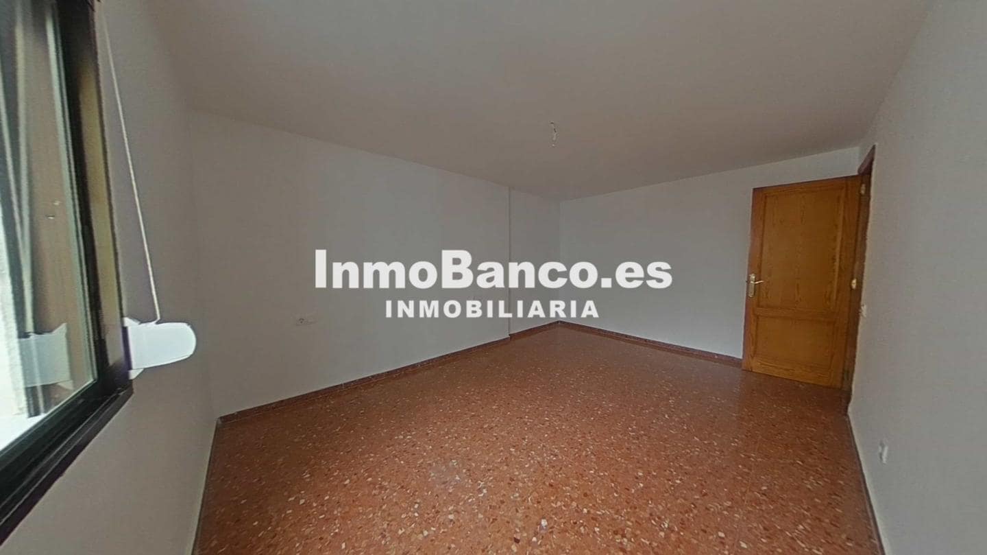 3 slaapkamer Flat te koop in Valencia stad - € 240.000 (Ref: 9532765)